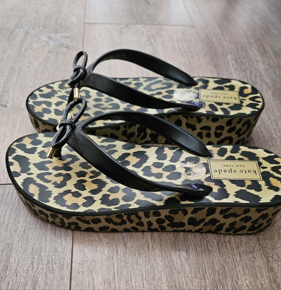 Kate Spade Leopard Wedge Sandals 7 - Picture 2 of 6